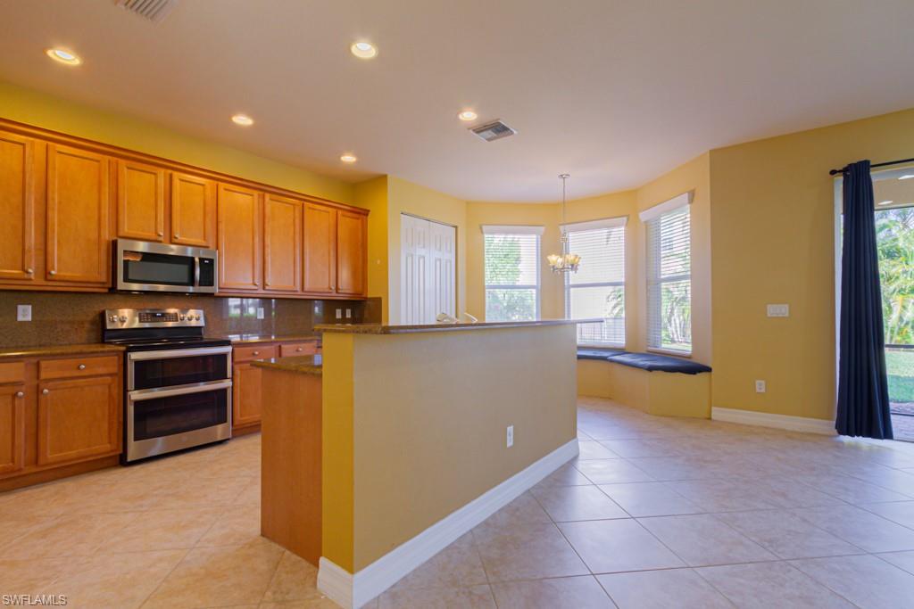 BOTANICA LAKES - Residential