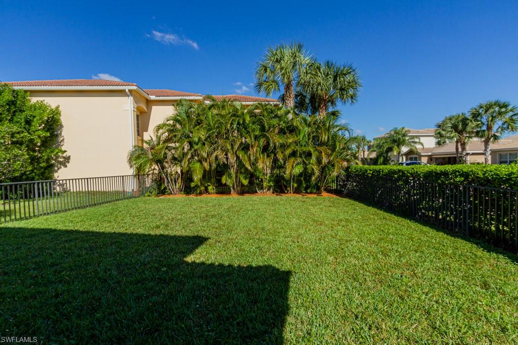 BOTANICA LAKES - Residential