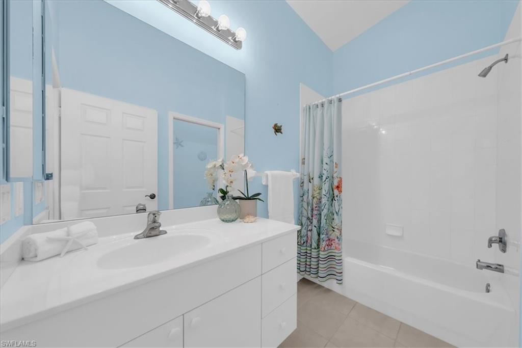 AMELIA LAKE - Residential