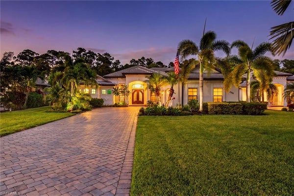 2299 SOMERSET PL, NAPLES, FL 34120 - Image 40dbdca2ed624bdce1a610159c346b16/61492035