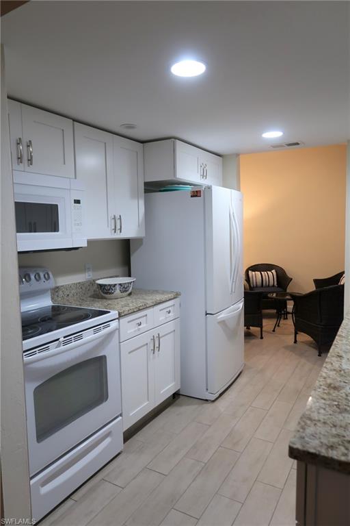 CLUB AT CRYSTAL LAKE CONDOMINIUM - Residential