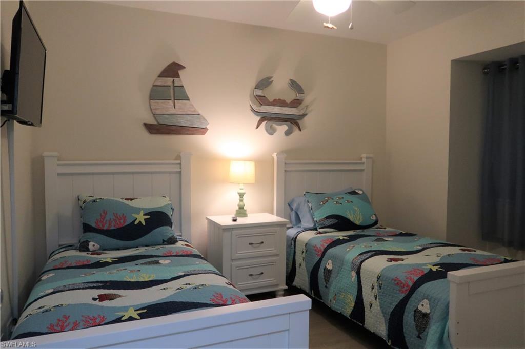 CLUB AT CRYSTAL LAKE CONDOMINIUM - Residential