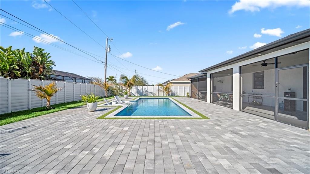 CAPE CORAL - Residential