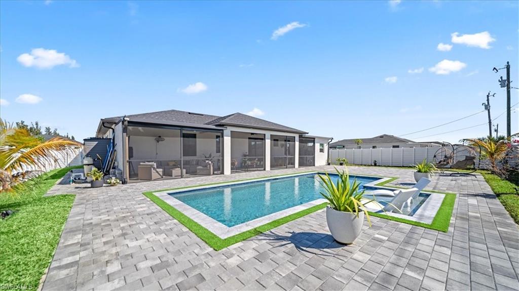 CAPE CORAL - Residential