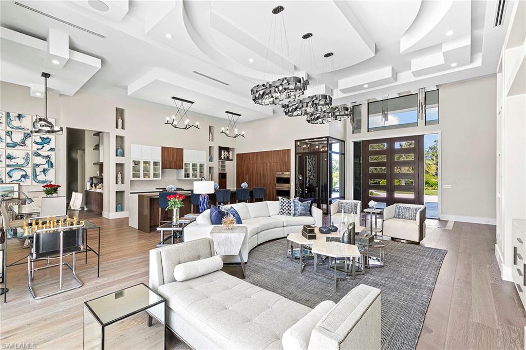 PINE RIDGE - Residential