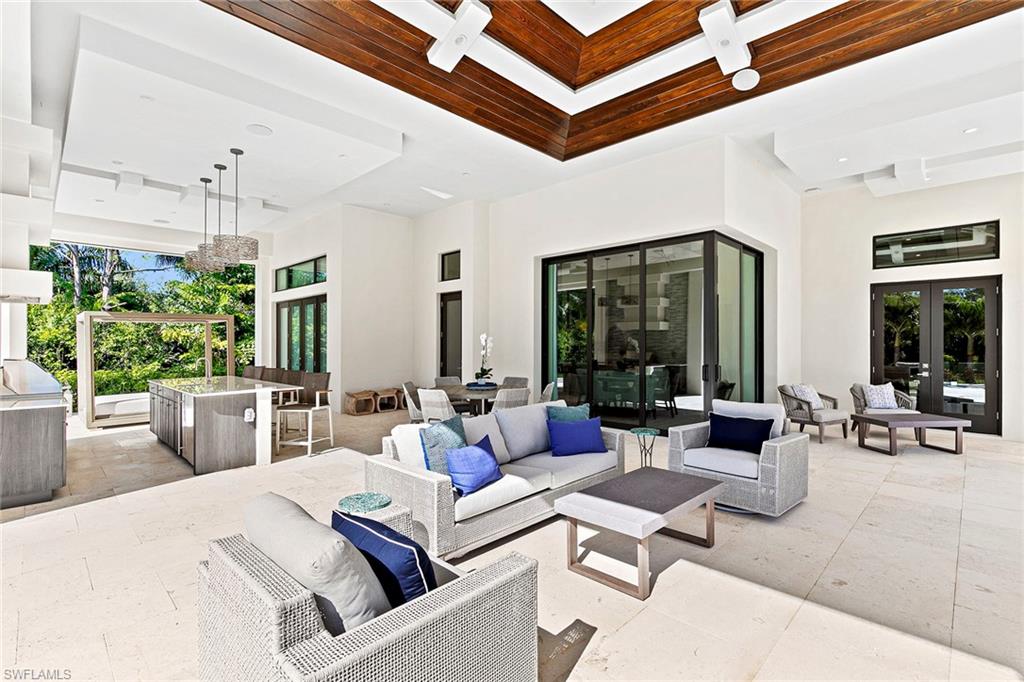 PINE RIDGE - Residential