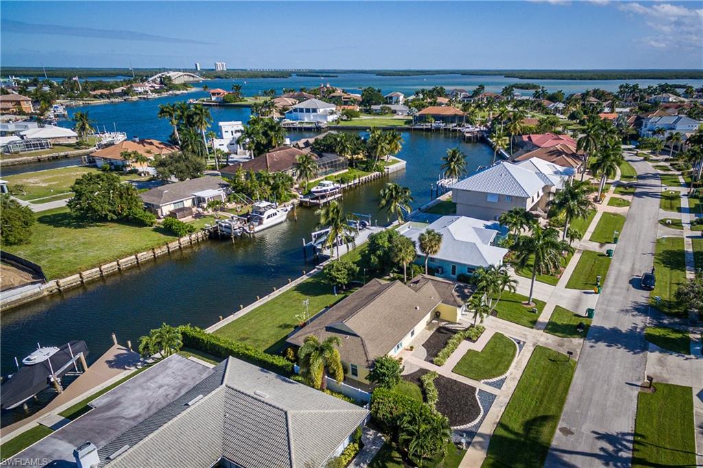 MARCO ISLAND - Residential