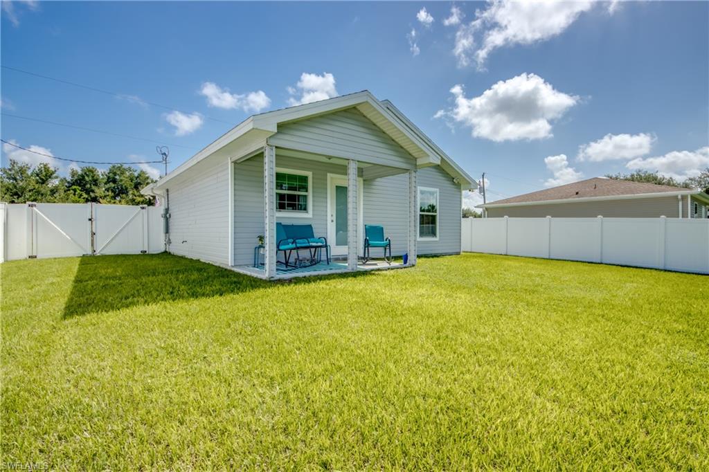 LEHIGH ACRES - Residential