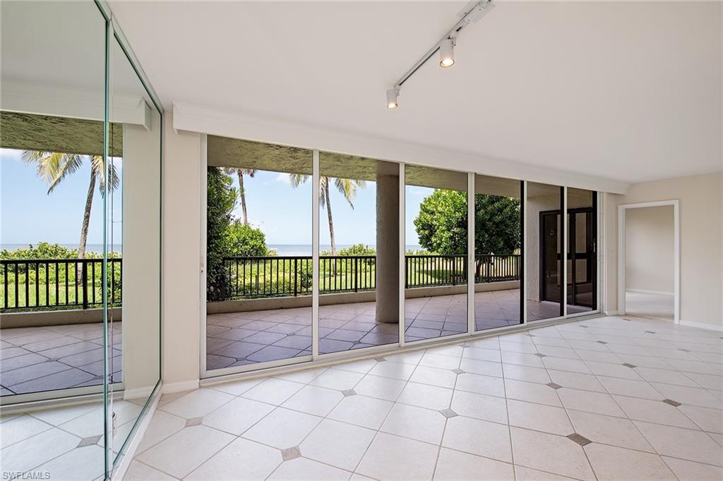 ADMIRALTY POINT - Residential