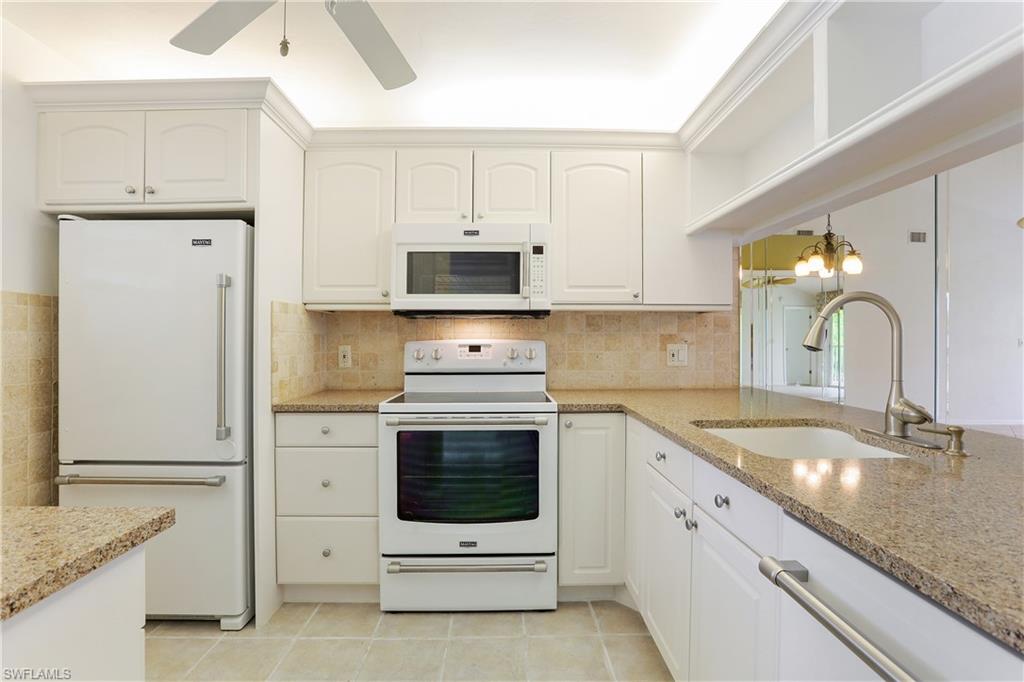 GREENWOOD VILLAGE AT KINGS LAKE - Residential