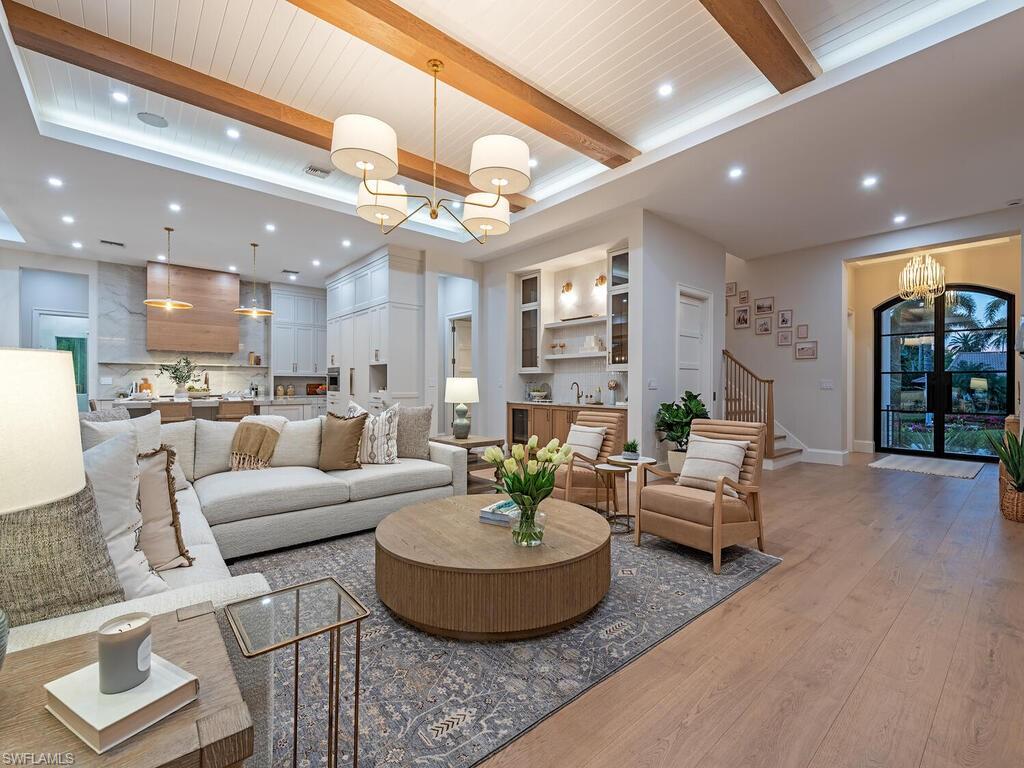 PARK SHORE - Residential