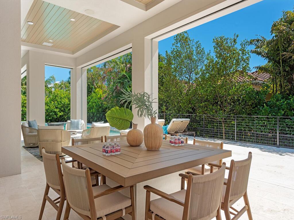 PARK SHORE - Residential