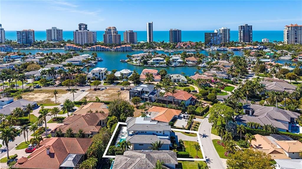 Photo of 448 Devils LN, NAPLES, FL 34103 (MLS # 226007564)