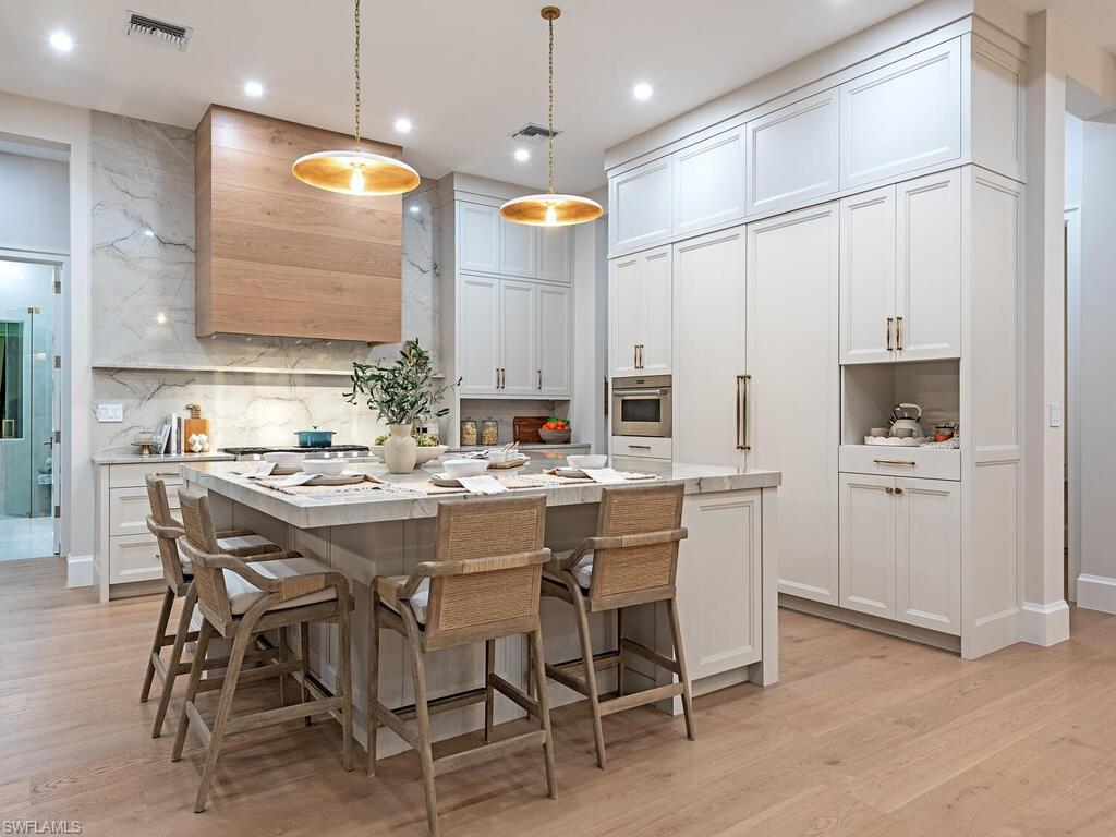 PARK SHORE - Residential