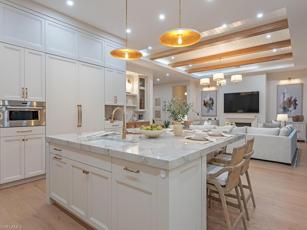 PARK SHORE - Residential