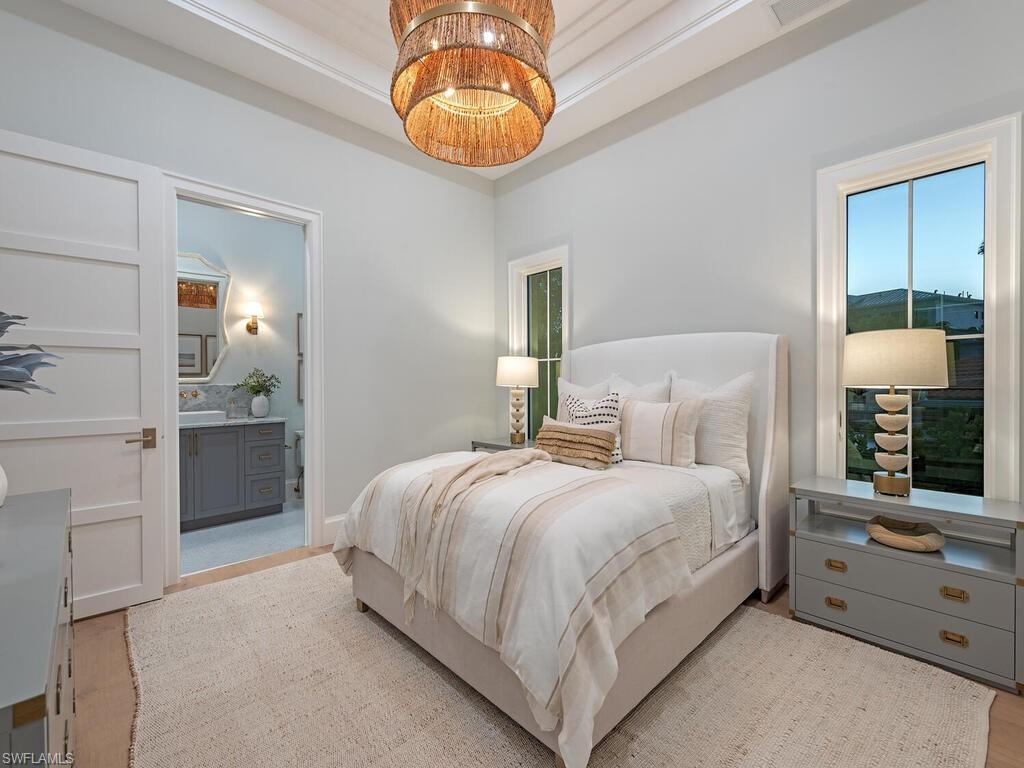 PARK SHORE - Residential