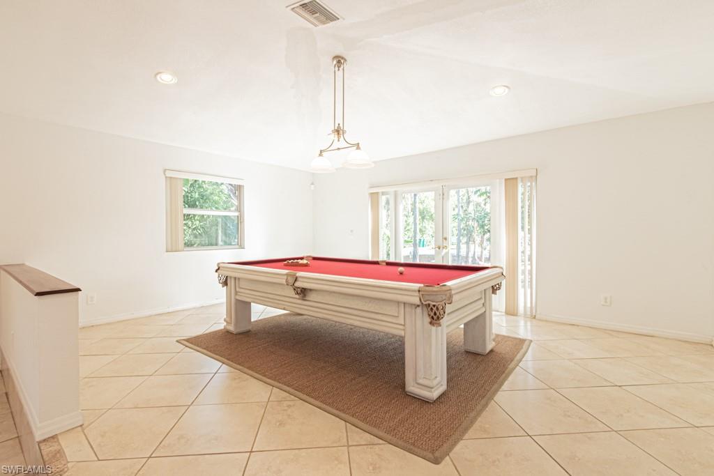 GOLDEN GATE ESTATES - Residential Lease