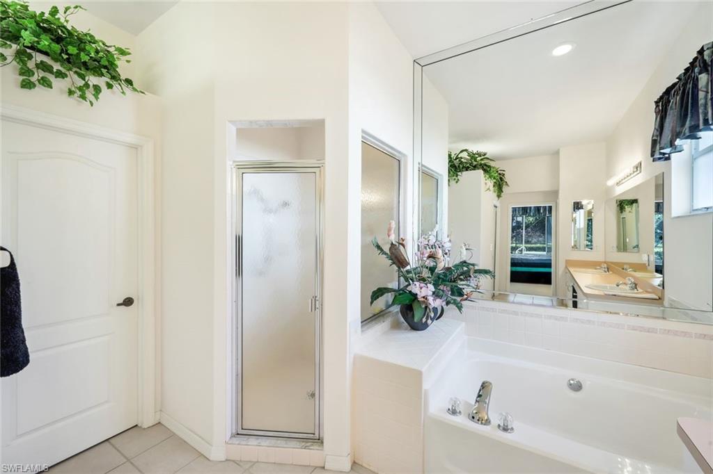 BAY CEDAR - Residential