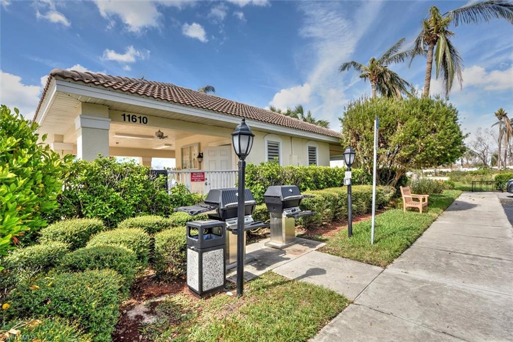 SABAL POINTE - Residential