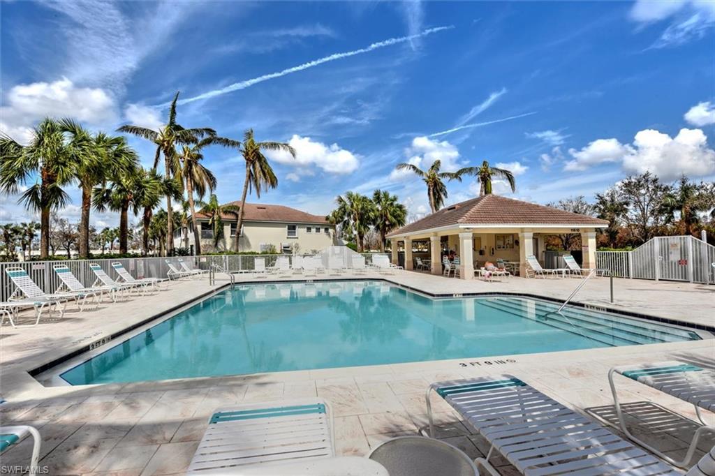 SABAL POINTE - Residential