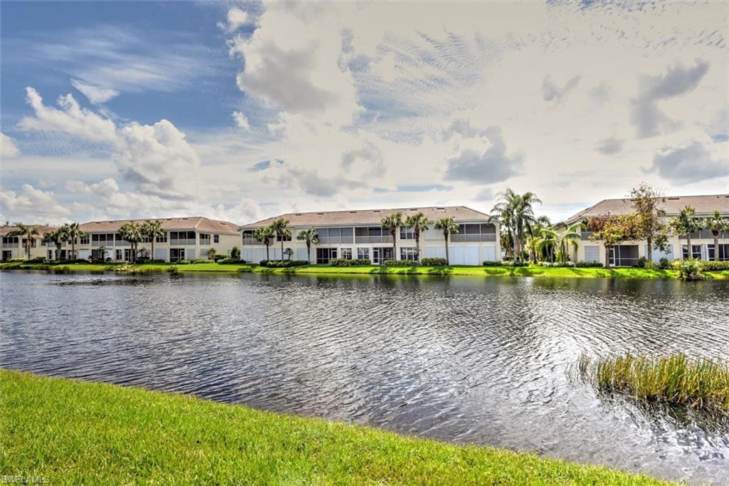 SABAL POINTE - Residential