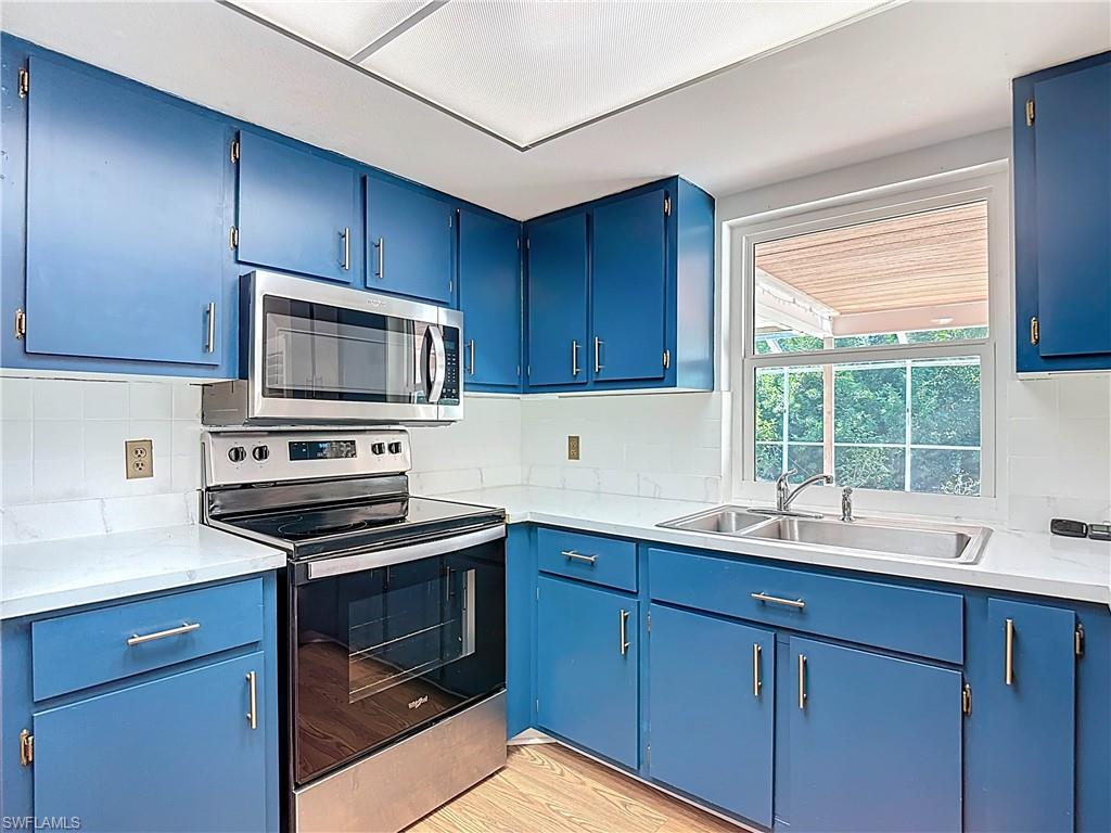 TROPICAL HOMESITES - Residential