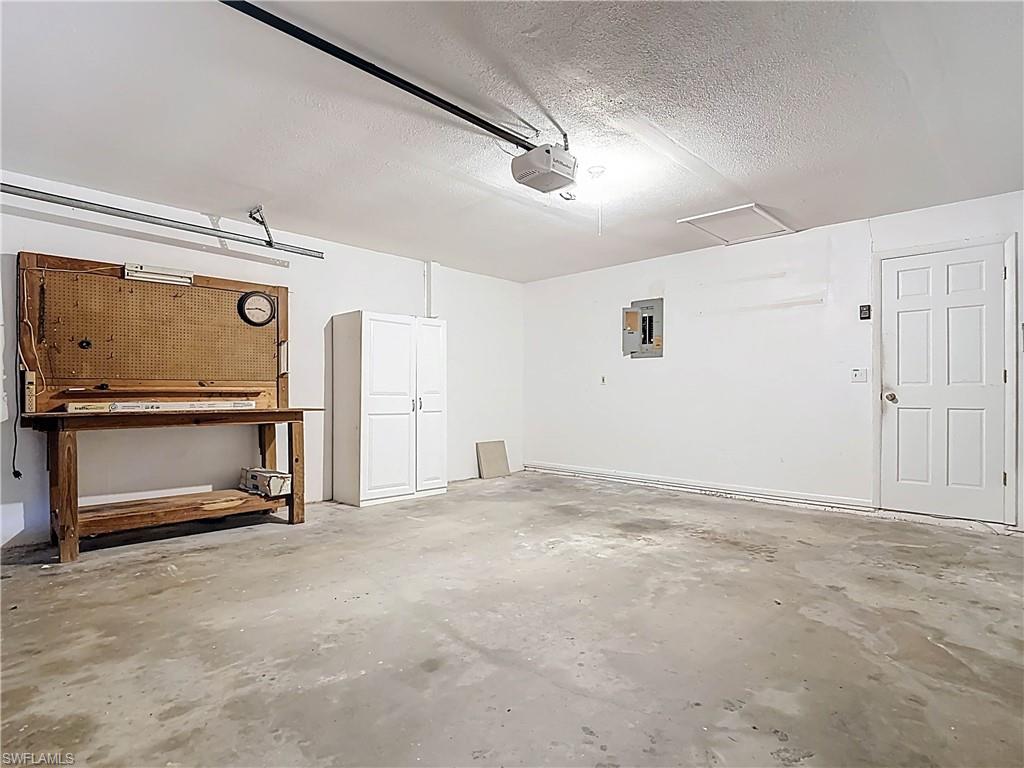 TROPICAL HOMESITES - Residential