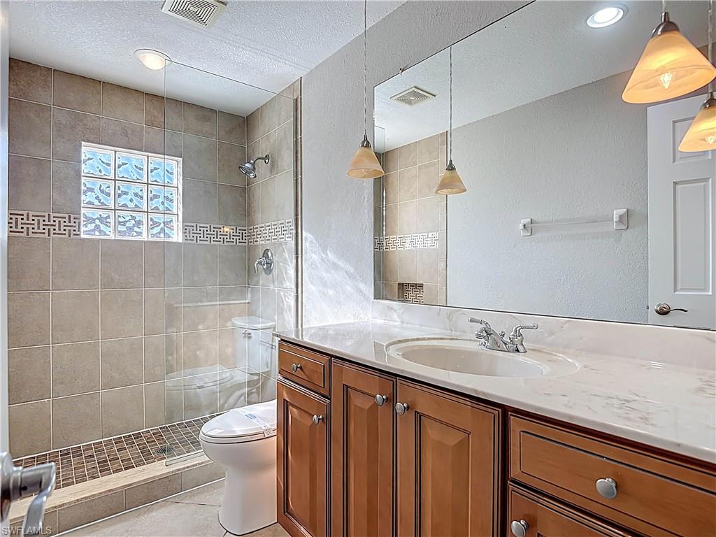 TROPICAL HOMESITES - Residential