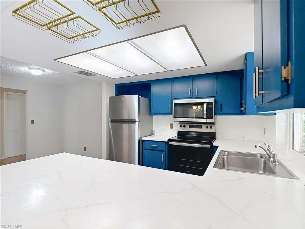 TROPICAL HOMESITES - Residential