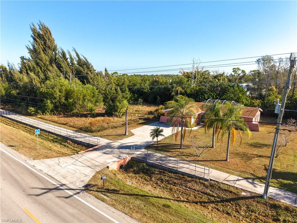 TROPICAL HOMESITES - Residential