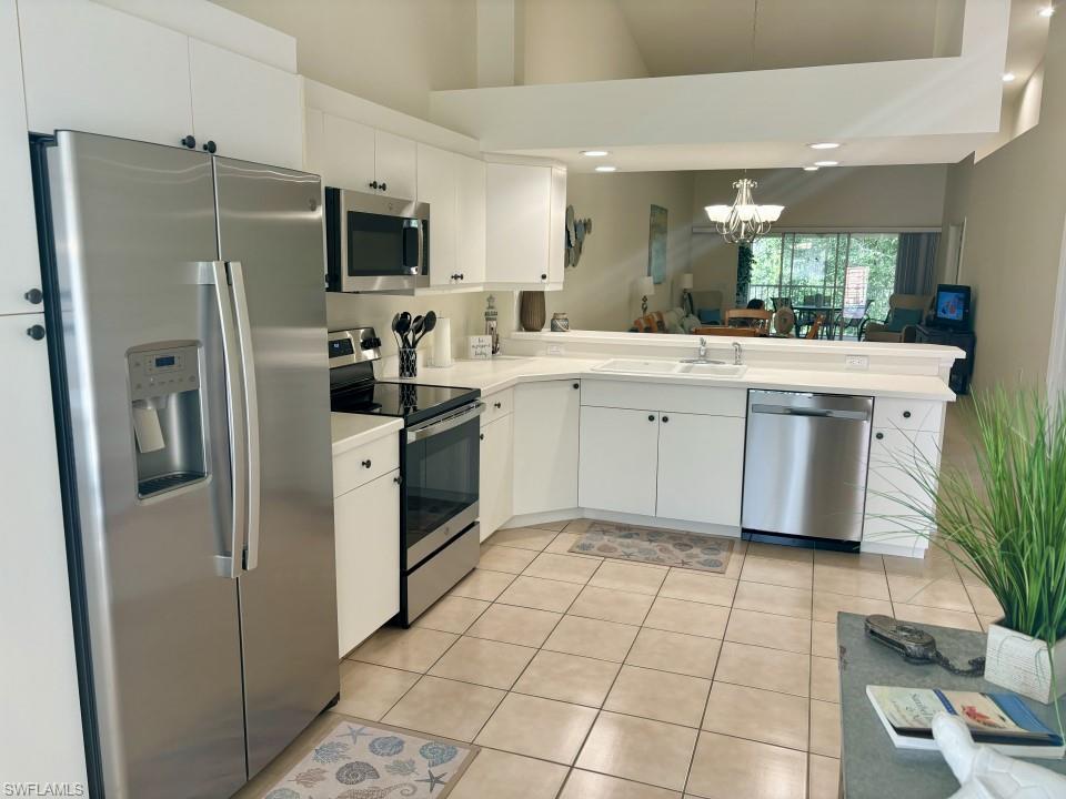 AMELIA LAKE - Residential