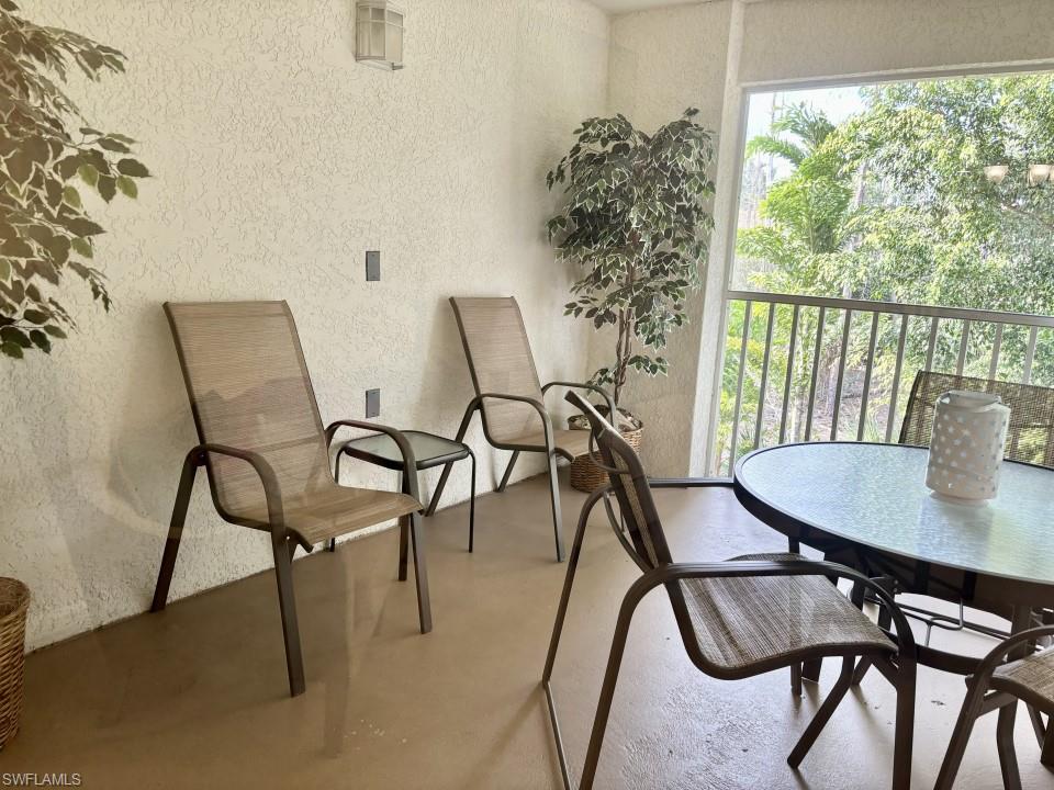 AMELIA LAKE - Residential