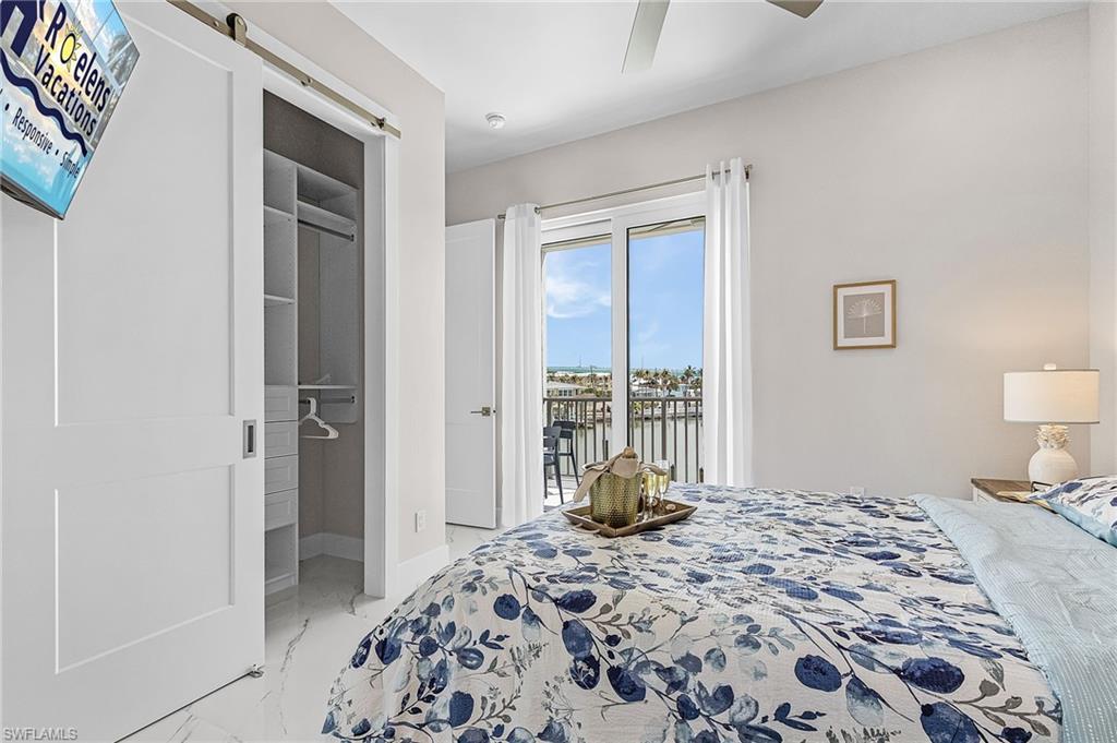 ISLAND SHORES - Residential