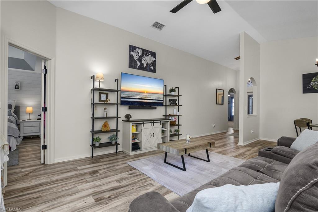 STONEYBROOK - Residential