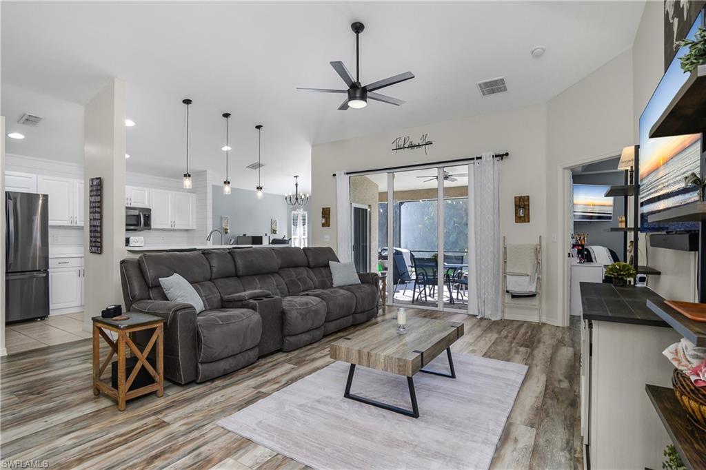 STONEYBROOK - Residential