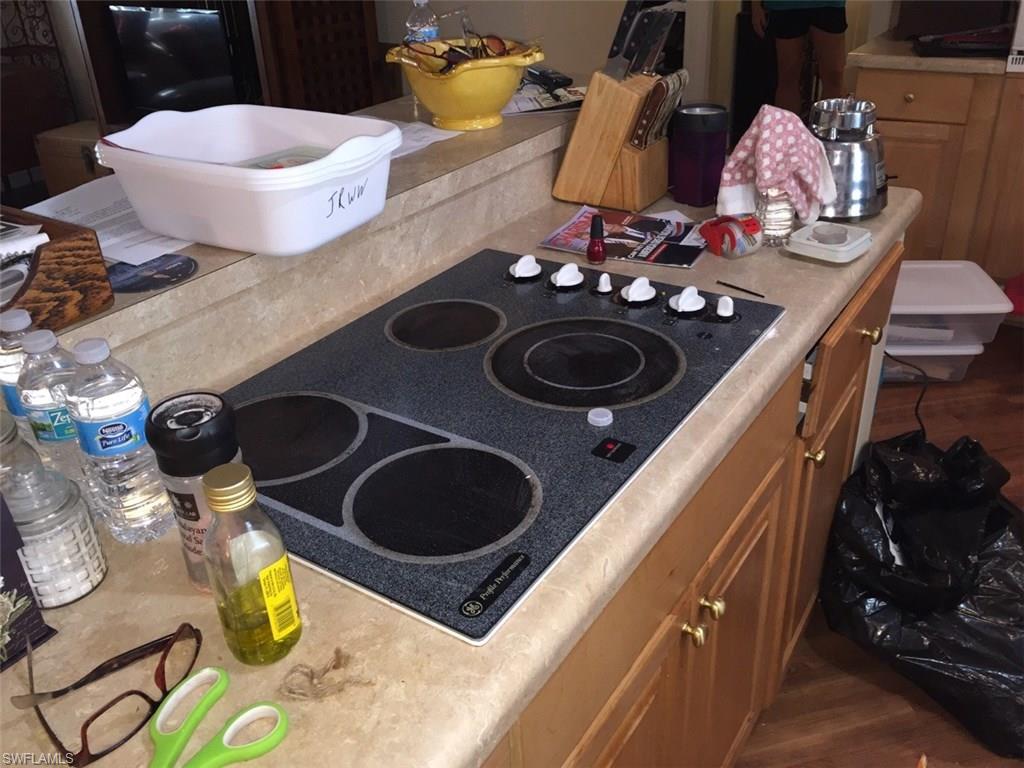 NAPLES MOBILE ESTATES - Residential