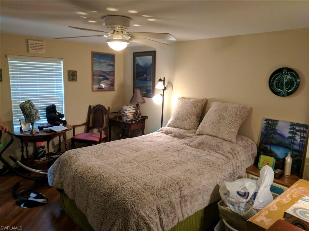 NAPLES MOBILE ESTATES - Residential