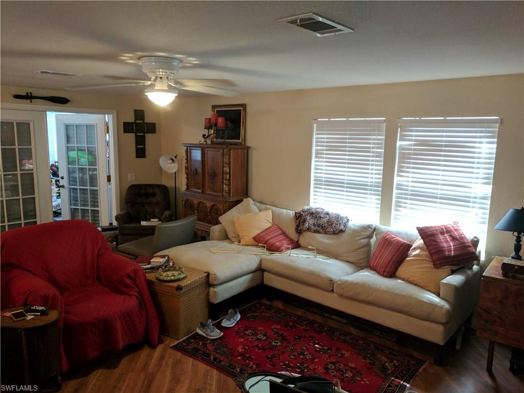 NAPLES MOBILE ESTATES - Residential