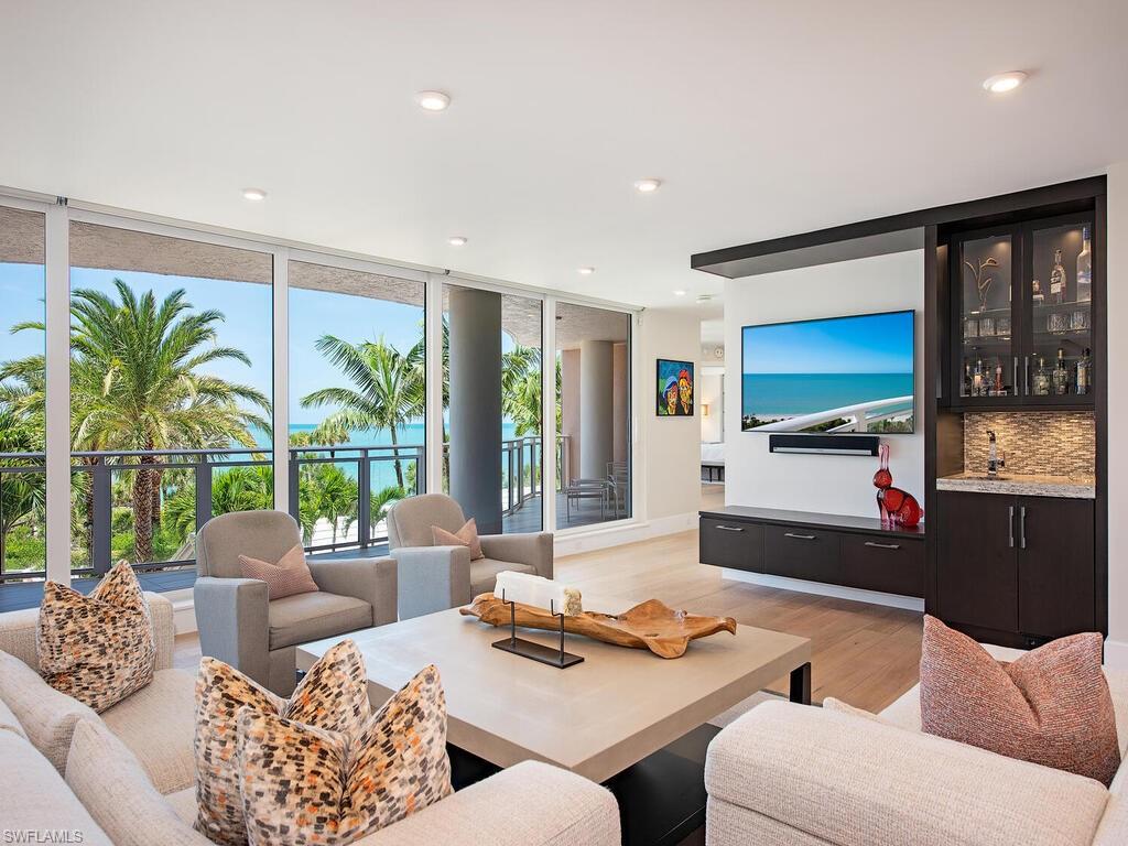 BRIGHTON AT BAY COLONY - Residential