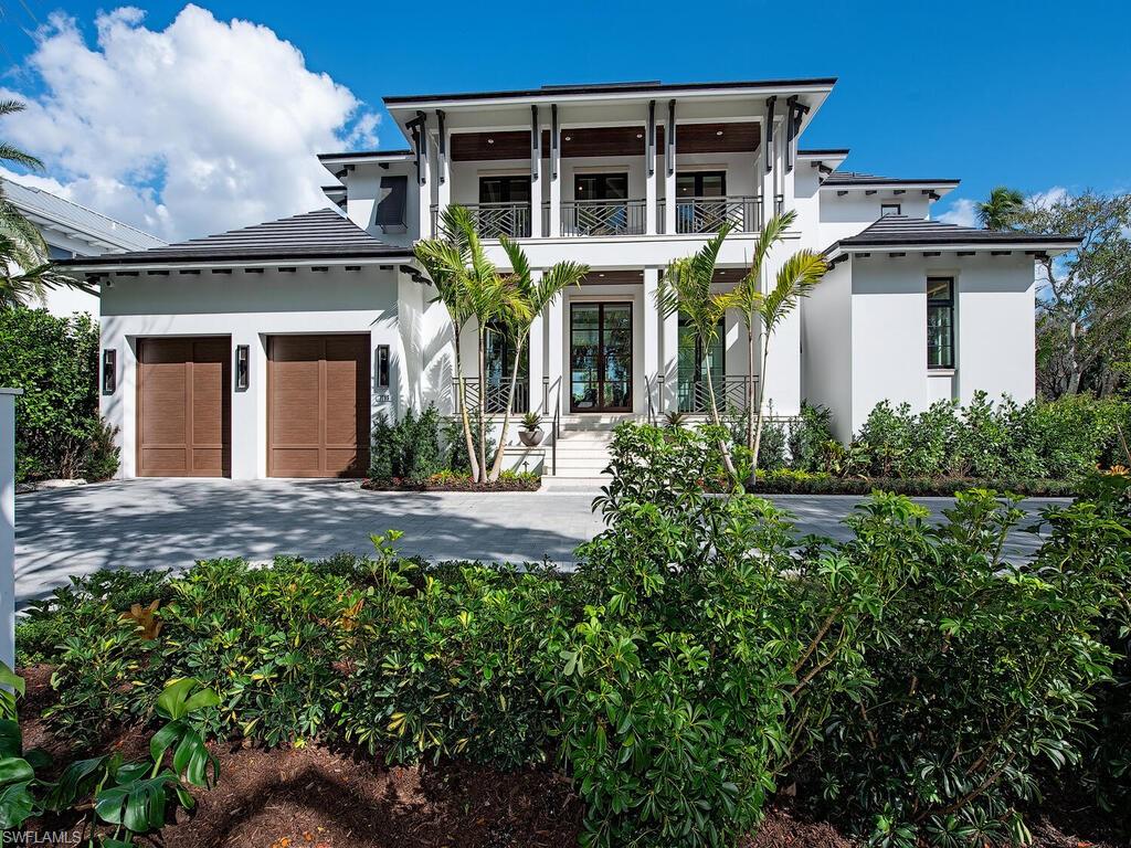 AQUALANE SHORES - Residential