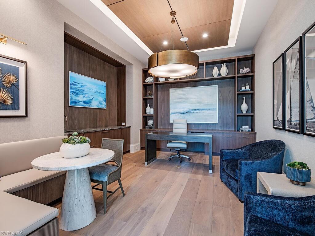 AQUALANE SHORES - Residential