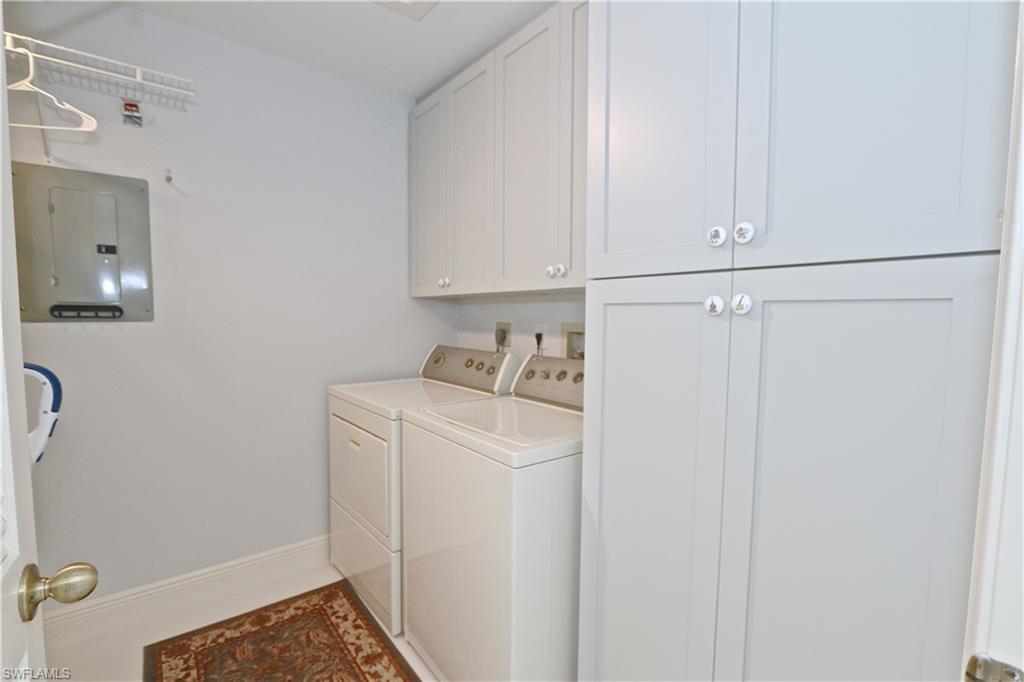 COBBLESTONE COURT - Residential