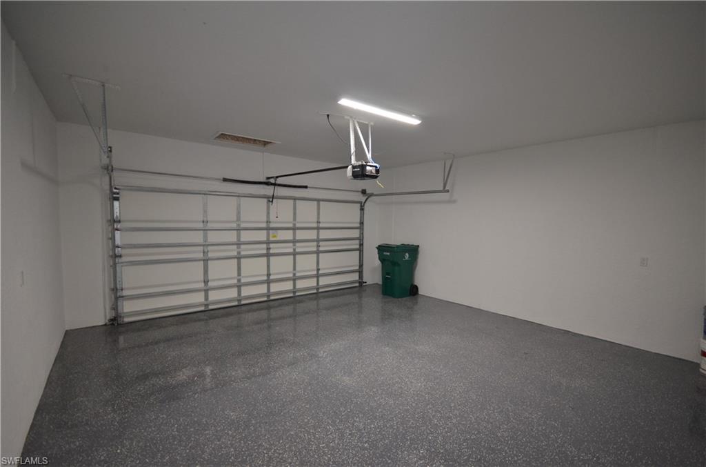 PORT CHARLOTTE - Residential Lease