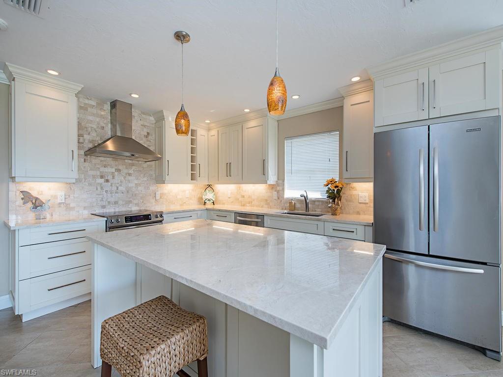 NAPLES PARK - Residential