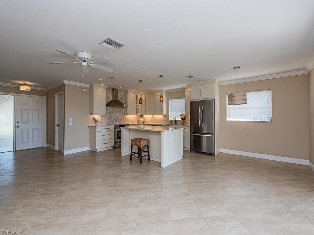 NAPLES PARK - Residential