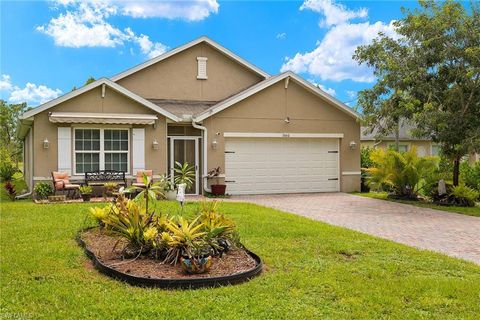 A home in NAPLES