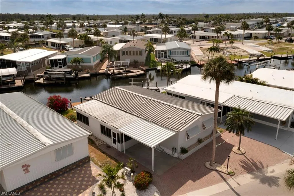 Fort Myers Beach, Florida 33931, United States, 2 Bedrooms Bedrooms, ,2 BathroomsBathrooms,Residential,Active,56985