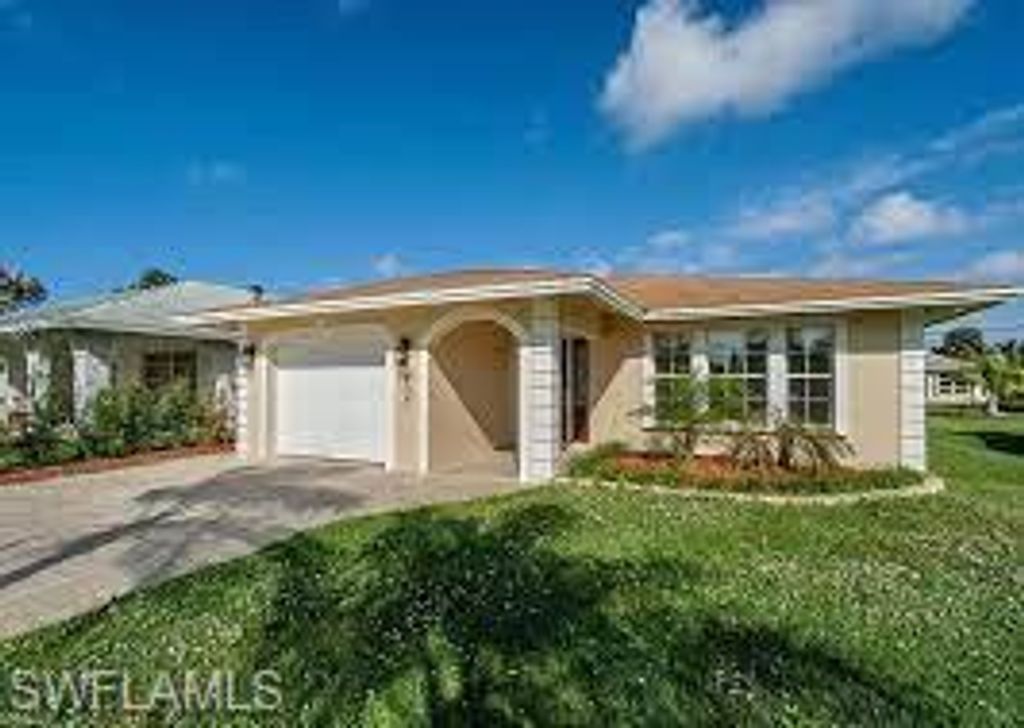 Photo of 637 95th AVE N, NAPLES, FL 34108 (MLS # 226015175)