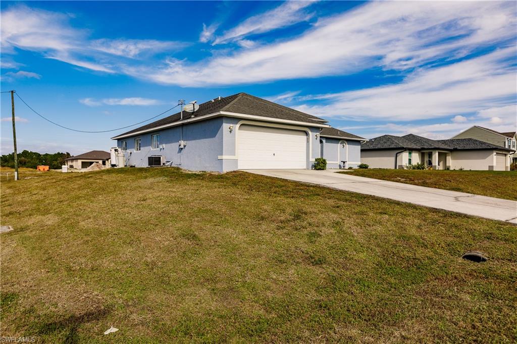 CAPE CORAL - Residential