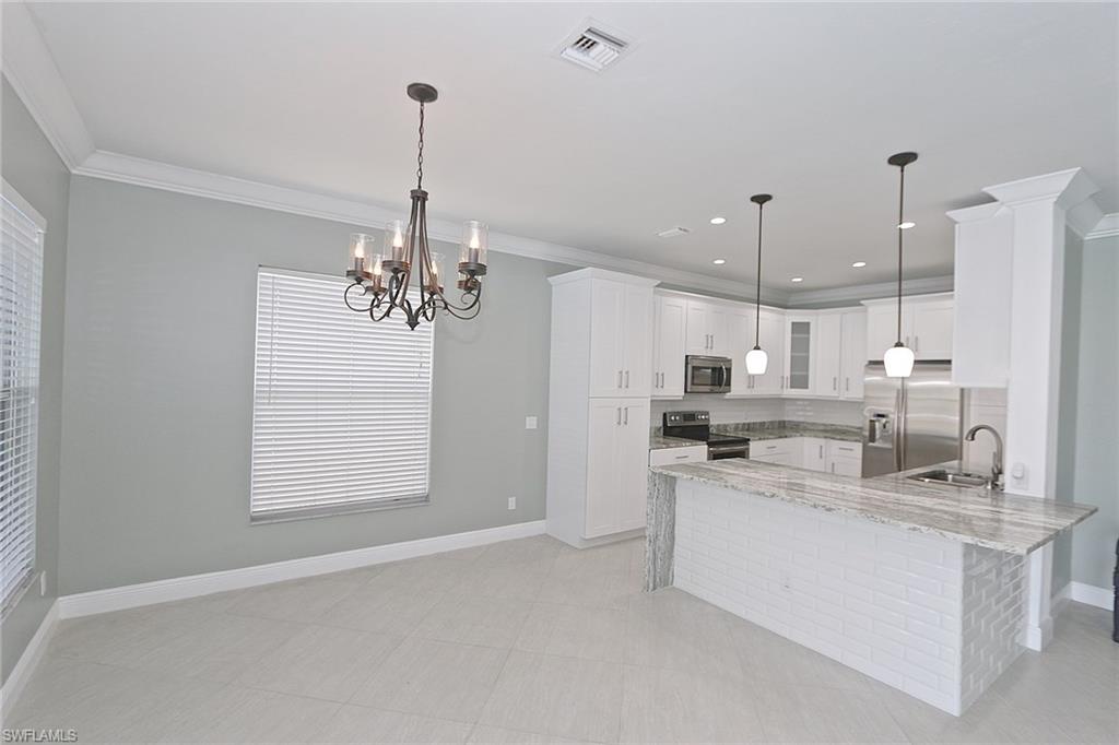 MAPLEWOOD - Residential